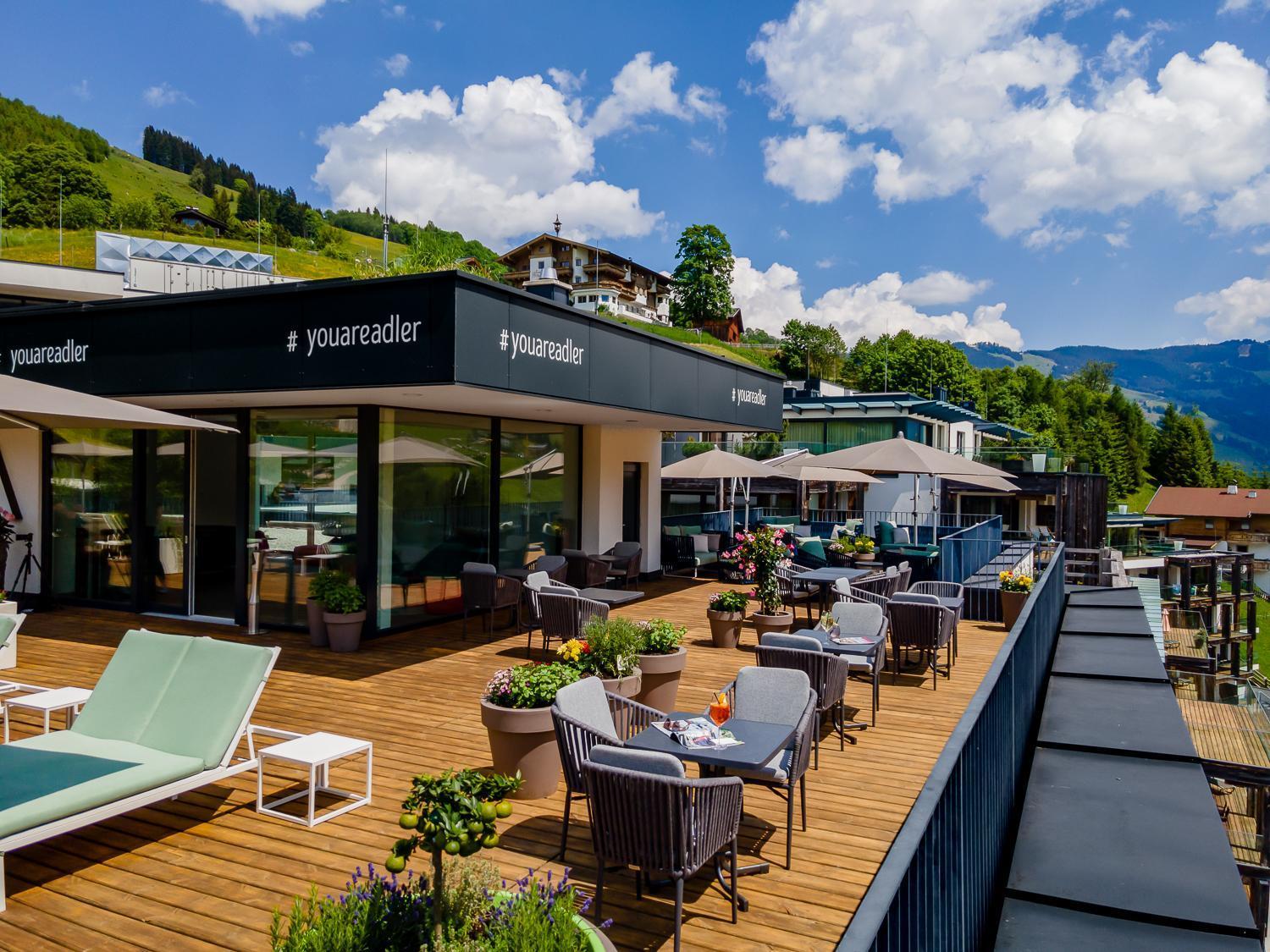 Aparthotel Adler
