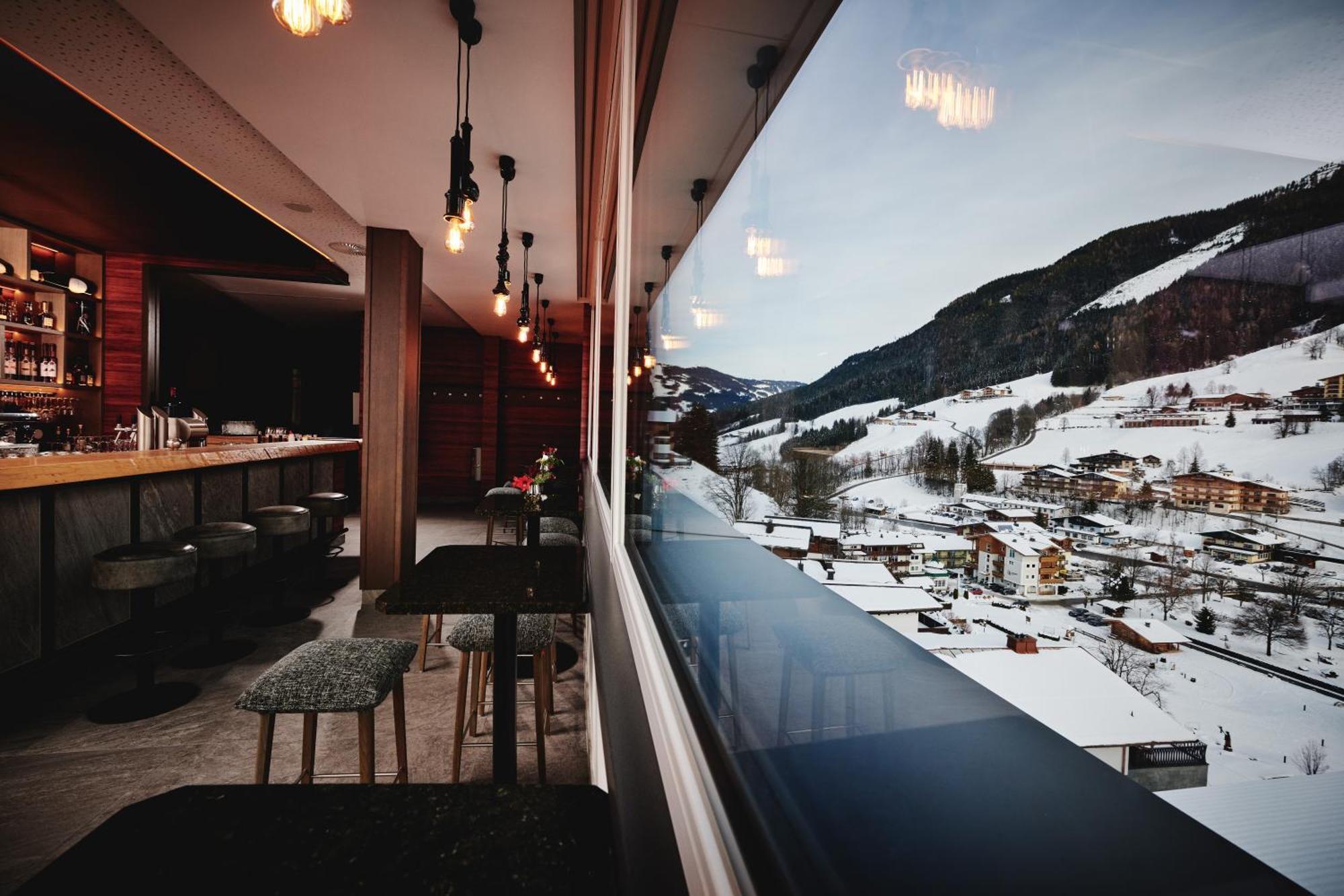 Aparthotel Adler 4*